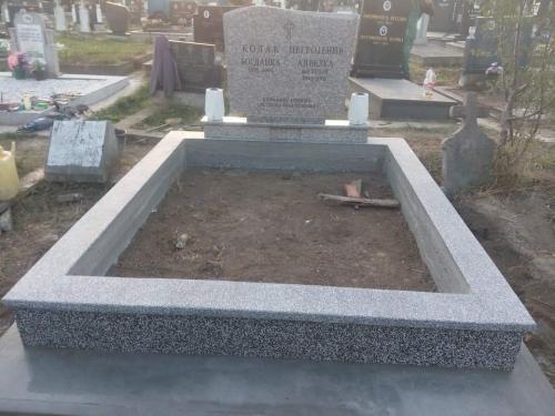  Izrada nadgrobnih spomenika od mermera i granita bilo da je u pitanju Beograd ili Srbija. Izrada grobnica. Izrada spomenika stara pazova, izrada spomenika Beobrad, Ugrinovci, Nova Pazova, Indjija, Surcin, Dobanovci, Simanovci Izrada kuhinja, povoljni spomenici i kripte, Motivi sa Anđelima. Kvalitetna izrada i najniže cene
