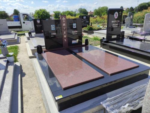  Izrada nadgrobnih spomenika od mermera i granita bilo da je u pitanju Beograd ili Srbija. Izrada grobnica. Izrada spomenika stara pazova, izrada spomenika Beobrad, Ugrinovci, Nova Pazova, Indjija, Surcin, Dobanovci, Simanovci Izrada kuhinja, povoljni spomenici i kripte, Motivi sa Anđelima. Kvalitetna izrada i najniže cene