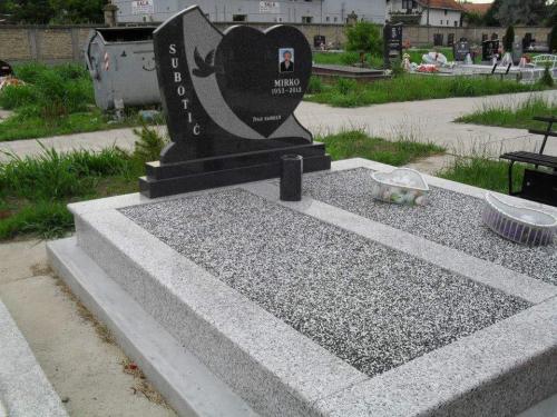  Izrada nadgrobnih spomenika od mermera i granita bilo da je u pitanju Beograd ili Srbija. Izrada grobnica. Izrada spomenika stara pazova, izrada spomenika Beobrad, Ugrinovci, Nova Pazova, Indjija, Surcin, Dobanovci, Simanovci Izrada kuhinja, povoljni spomenici i kripte, Motivi sa Anđelima. Kvalitetna izrada i najniže cene