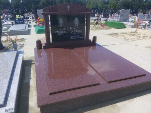  Izrada nadgrobnih spomenika od mermera i granita bilo da je u pitanju Beograd ili Srbija. Izrada grobnica. Izrada spomenika stara pazova, izrada spomenika Beobrad, Ugrinovci, Nova Pazova, Indjija, Surcin, Dobanovci, Simanovci Izrada kuhinja, povoljni spomenici i kripte, Motivi sa Anđelima. Kvalitetna izrada i najniže cene