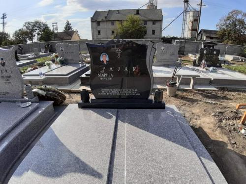  Izrada nadgrobnih spomenika od mermera i granita bilo da je u pitanju Beograd ili Srbija. Izrada grobnica. Izrada spomenika stara pazova, izrada spomenika Beobrad, Ugrinovci, Nova Pazova, Indjija, Surcin, Dobanovci, Simanovci Izrada kuhinja, povoljni spomenici i kripte, Motivi sa Anđelima. Kvalitetna izrada i najniže cene