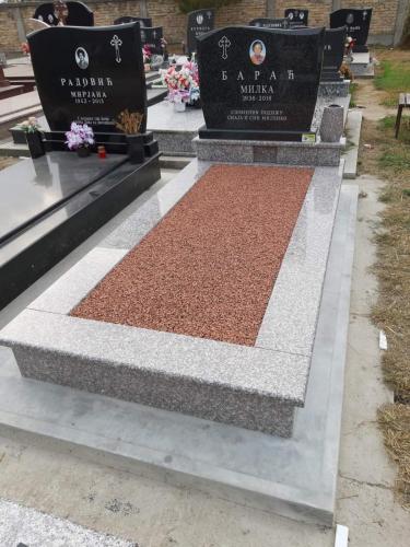 Izrada nadgrobnih spomenika od mermera i granita bilo da je u pitanju Beograd ili Srbija. Izrada grobnica. Izrada spomenika stara pazova, izrada spomenika Beobrad, Ugrinovci, Nova Pazova, Indjija, Surcin, Dobanovci, Simanovci Izrada kuhinja, povoljni spomenici i kripte, Motivi sa Anđelima. Kvalitetna izrada i najniže cene